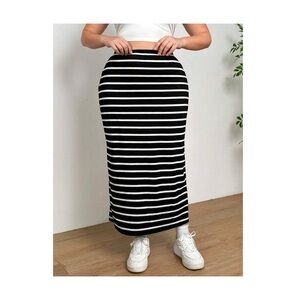 130 - Maxi Skirt Black/ White‎ Stripe - Plus Size